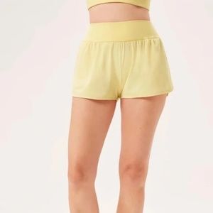 Stretch Woven Play Short in Lemonade by Girlfriend Collective NEW